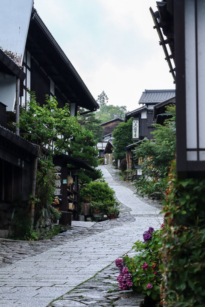 Image of the walkway along Magome-juku in summer, no people