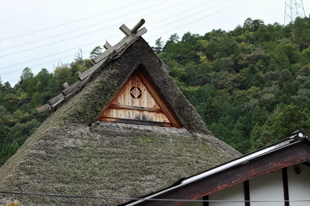 the tatched roof at Kayabuki no Sato in countryside Kyoto. A sight that bring us to the history of Japan.