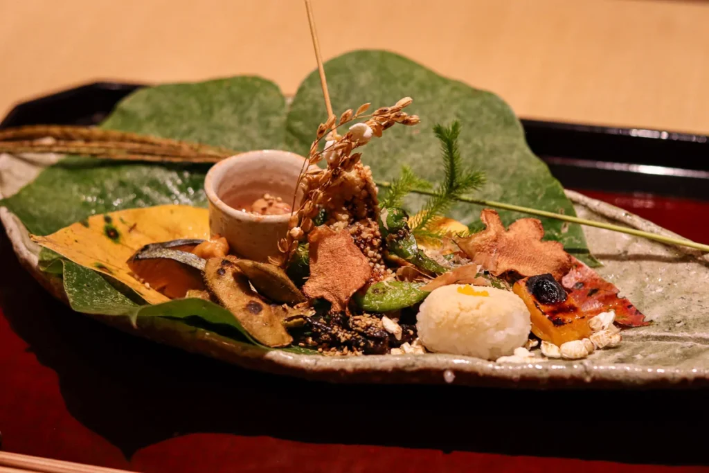 One of the season's stater at Shorenin Monzeki-mae TSUKIOKA, a beautifully plated dish that remind us of autumn.
