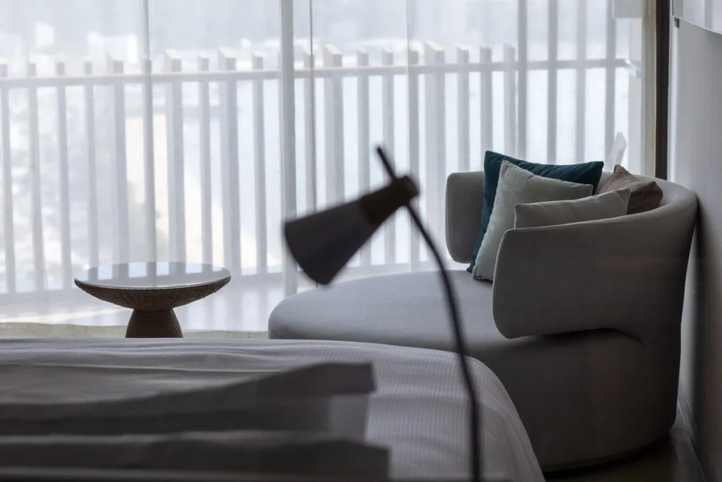 A clean room interior at Hilton Pattaya, white is the main theme.