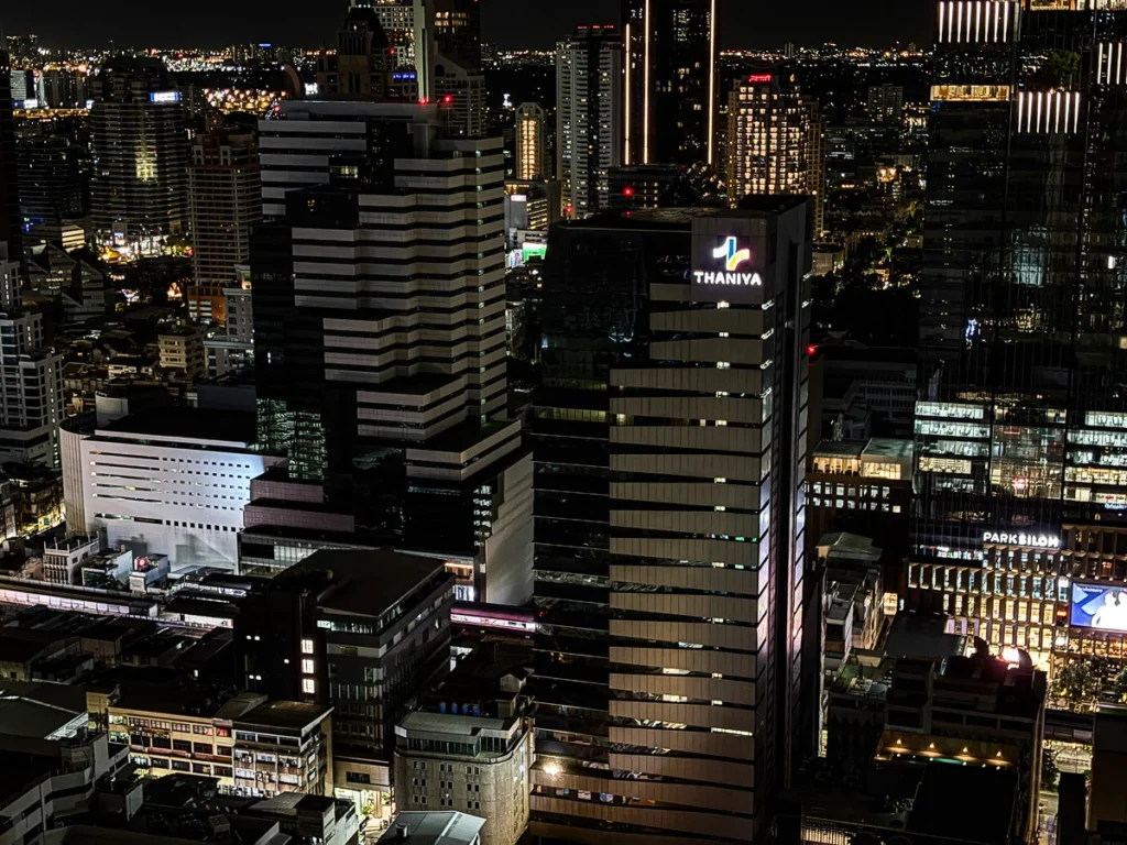 The famous Thaniya building in Silom at night.