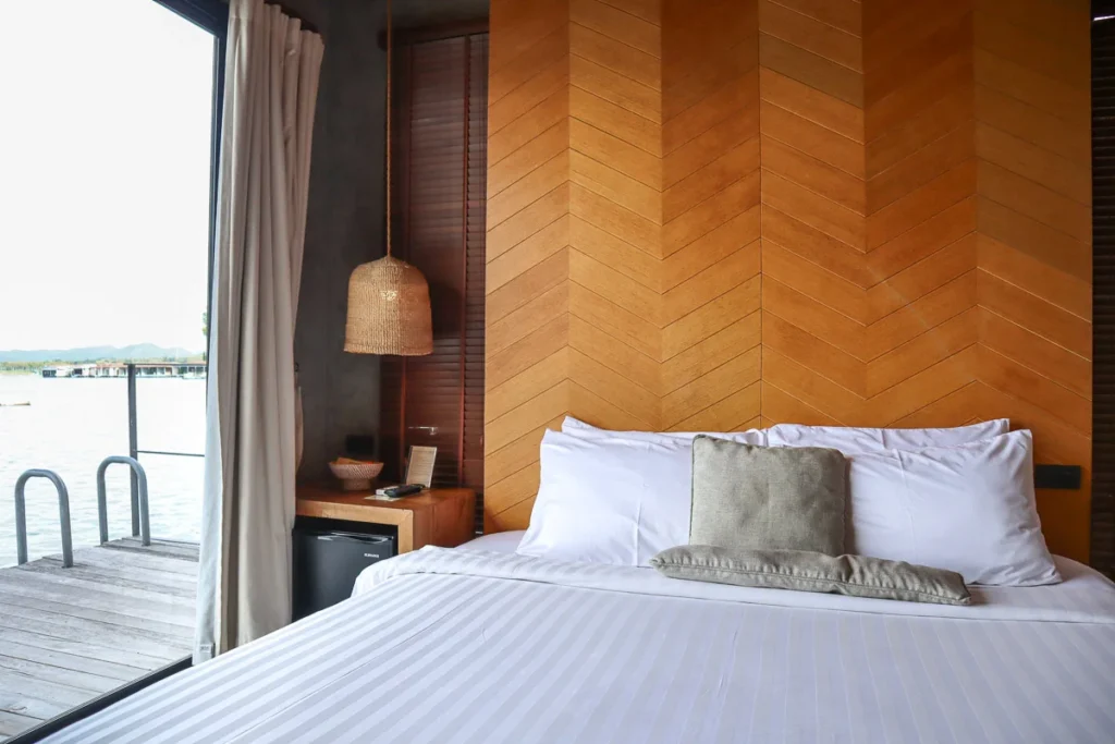 The bedroom of a floating hotel at Srinagarind Dam, Z9 resort.