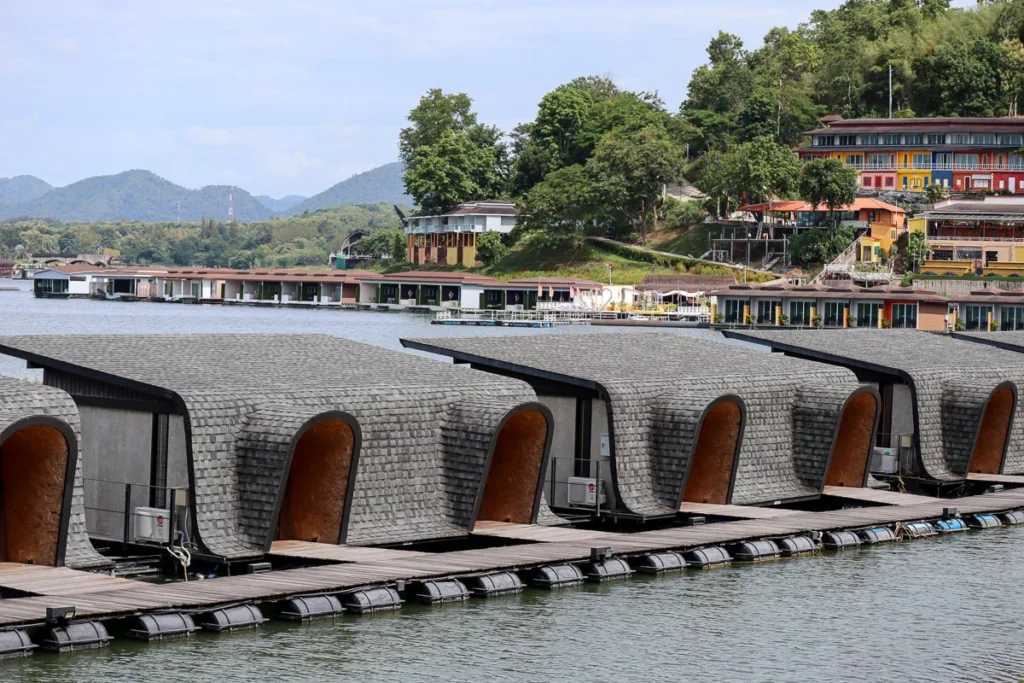 Z9 Resort standard floating rooms, a remarkable exterior architecture.